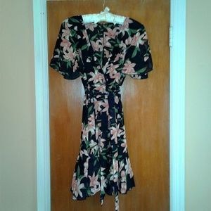 Vestidos Black Pink Flower Dress. Size Small